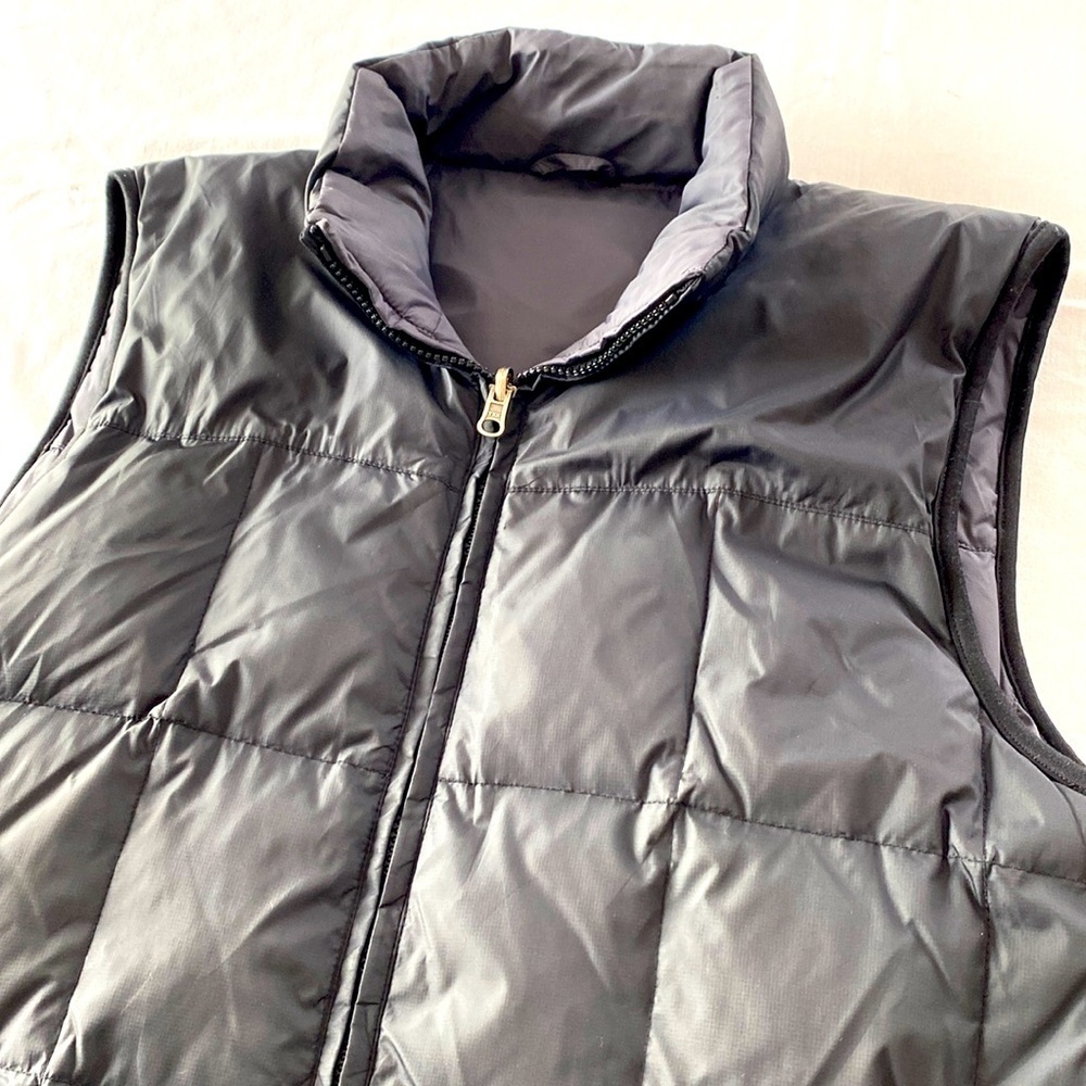 Eddie Bauer Goose Down Fill Black or Gray Reversible Quilted Puffer Vest. Warm! - Picture 3 of 14